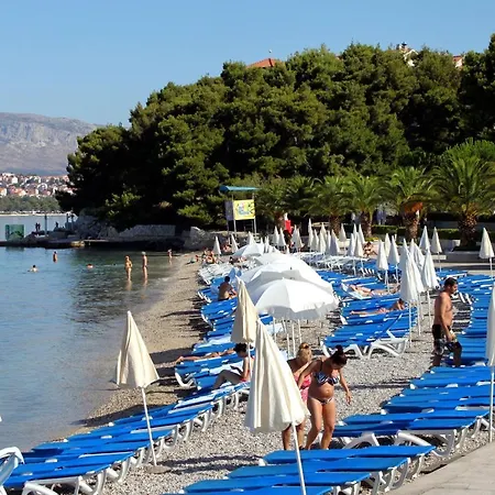 Apartments With Hot Tub Stobrec, Split - 21339 *