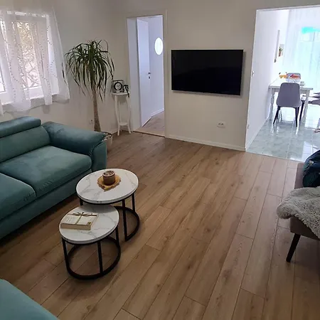 Apartments With Hot Tub Stobrec, Split - 21339 Appartamento
